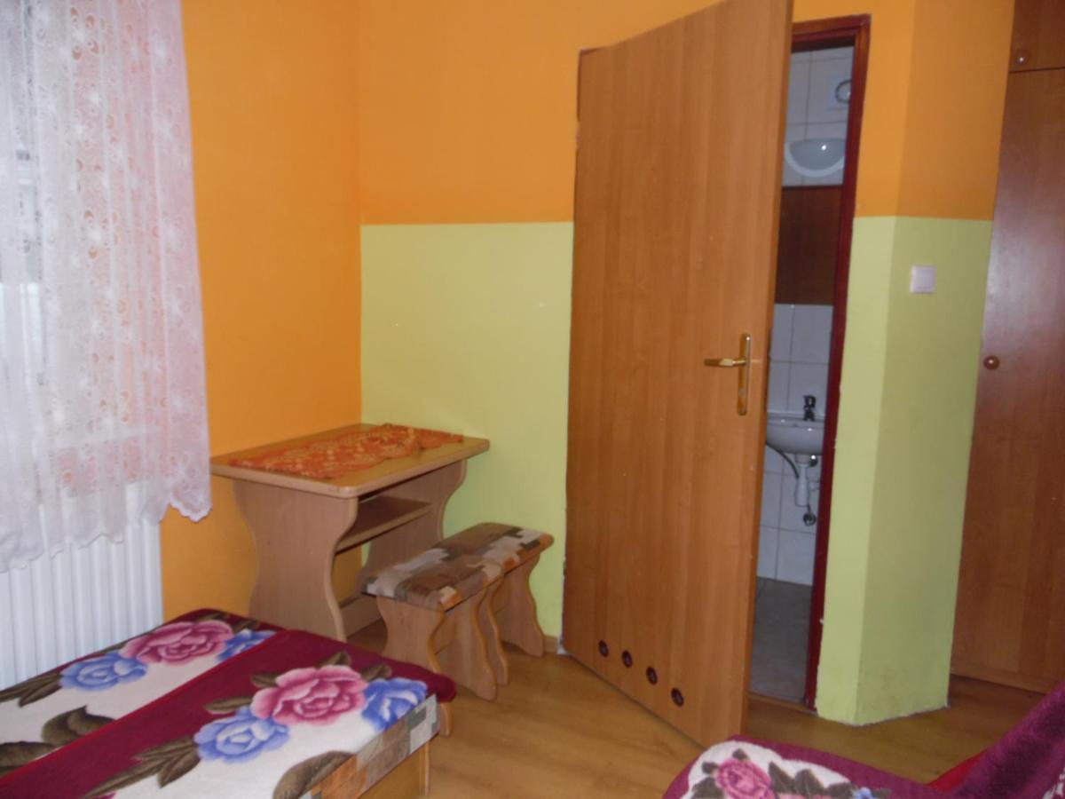 Nssm Tanie Spanie Свента-Катажина Экстерьер фото